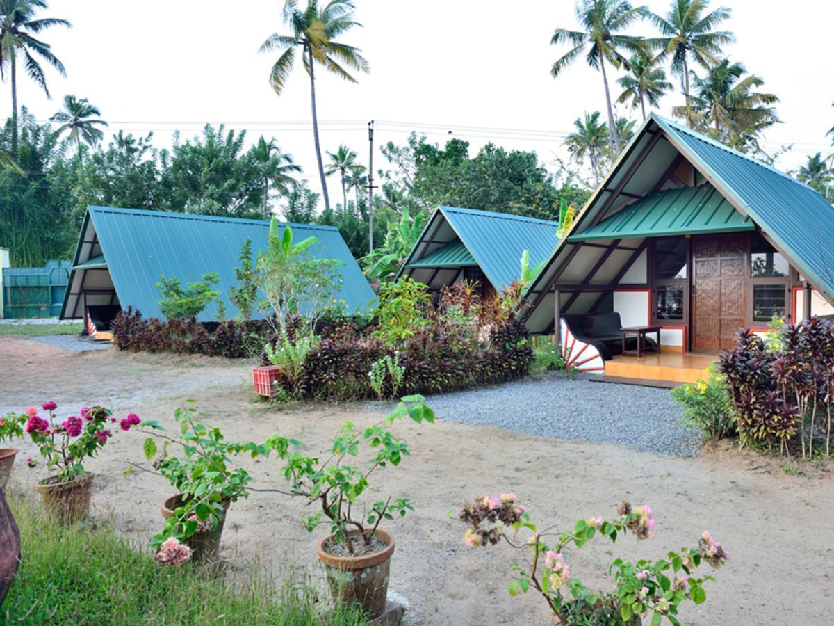 Kadaloram Beach Resort Коччи Экстерьер фото